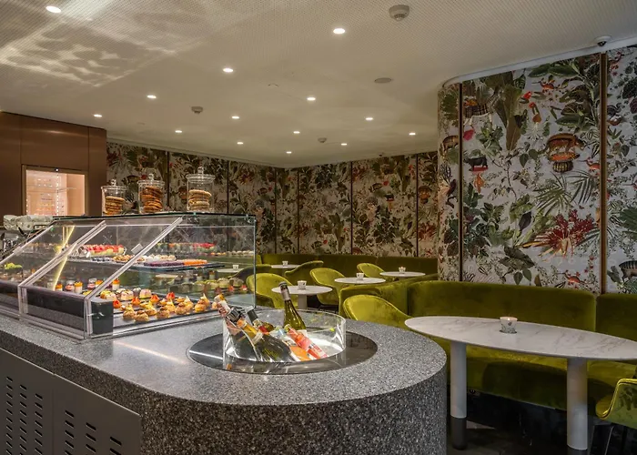 Hilton KyivГотель